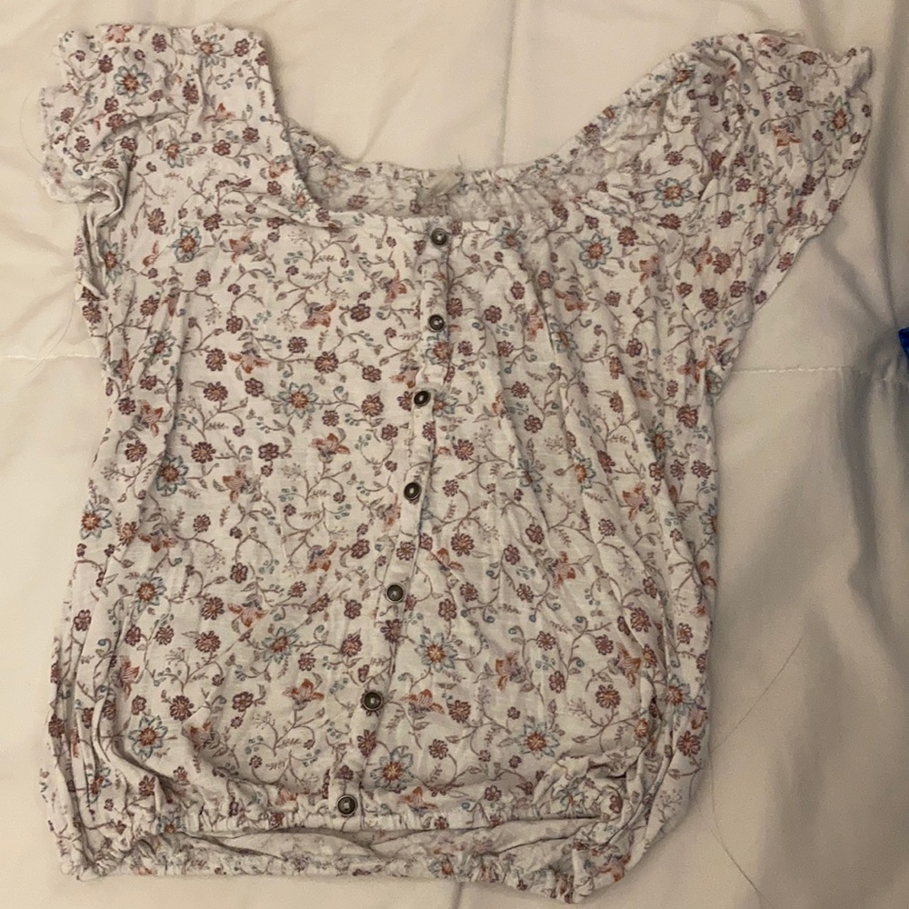 Aeropostale White Floral Blouse